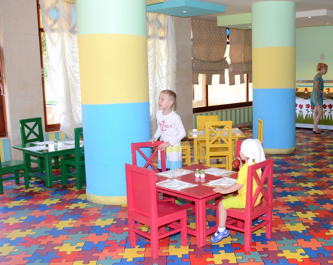 Rehana Sharm Resort - Aquapark & Spa - Couples And Family Only -Premium Ultra All-Inclusive 24H Esterno foto